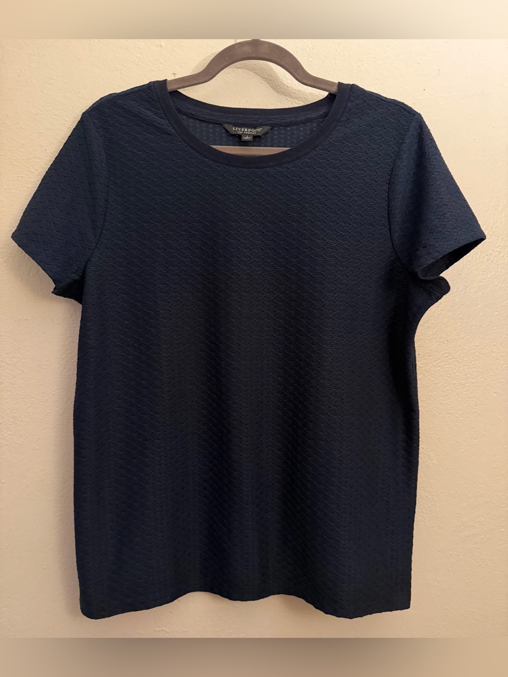 Liverpool Los Angeles size L Textured Short-Sleeve Tee in Navy